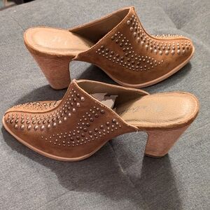 Suede Leather Studded Mule Brazil Natural Tan Matisse Noemie Size 8M New
